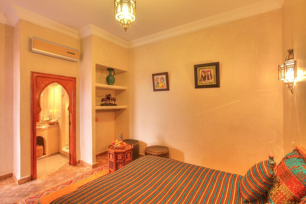 Dar Tasnime Hotel Marrakesh Room photo